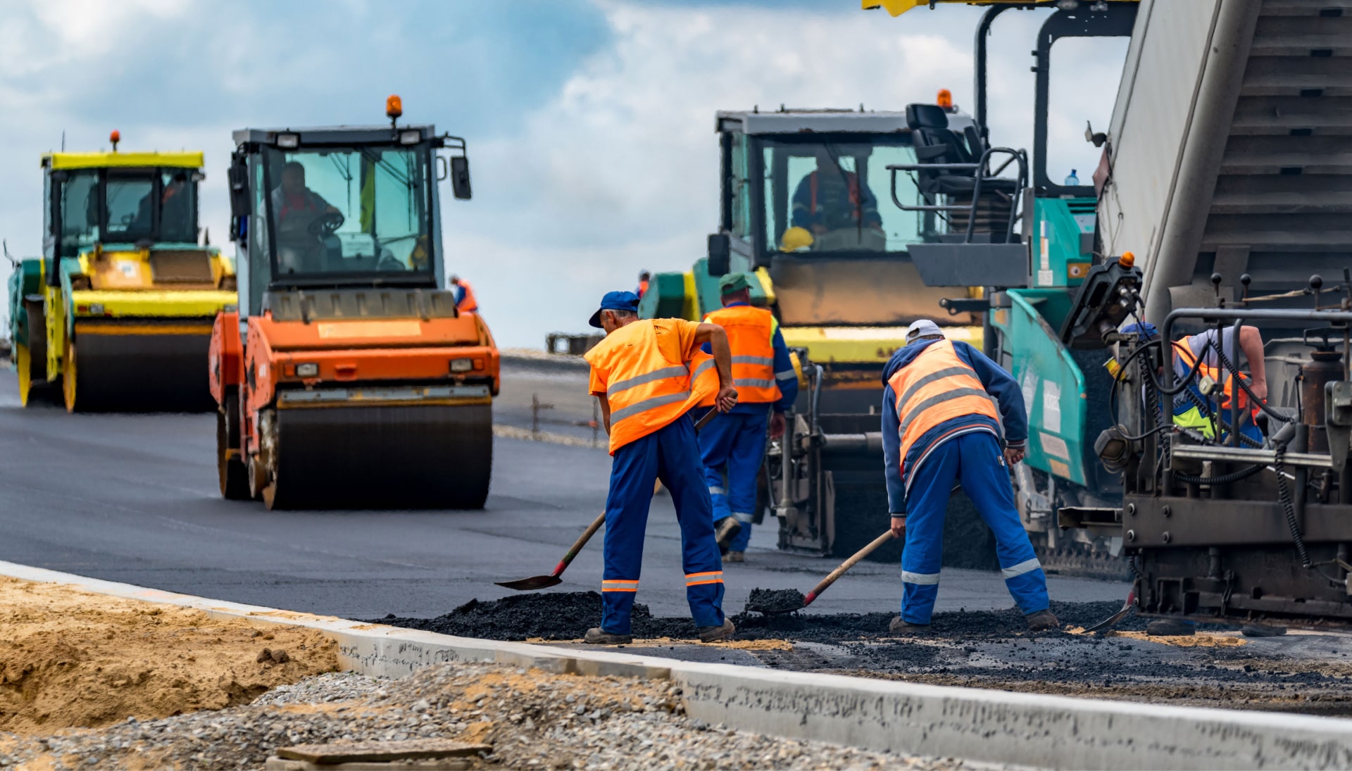 Reliable asphalt construction services in Rapids, IA for various projects.